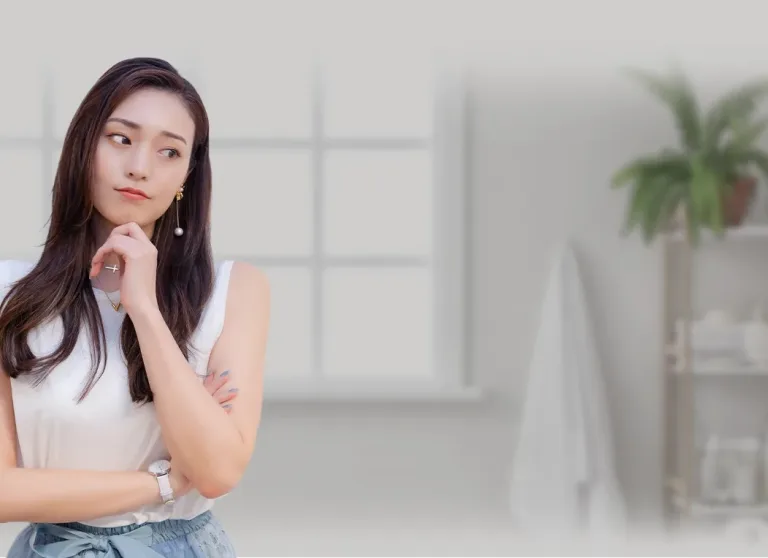 女性＋背景
